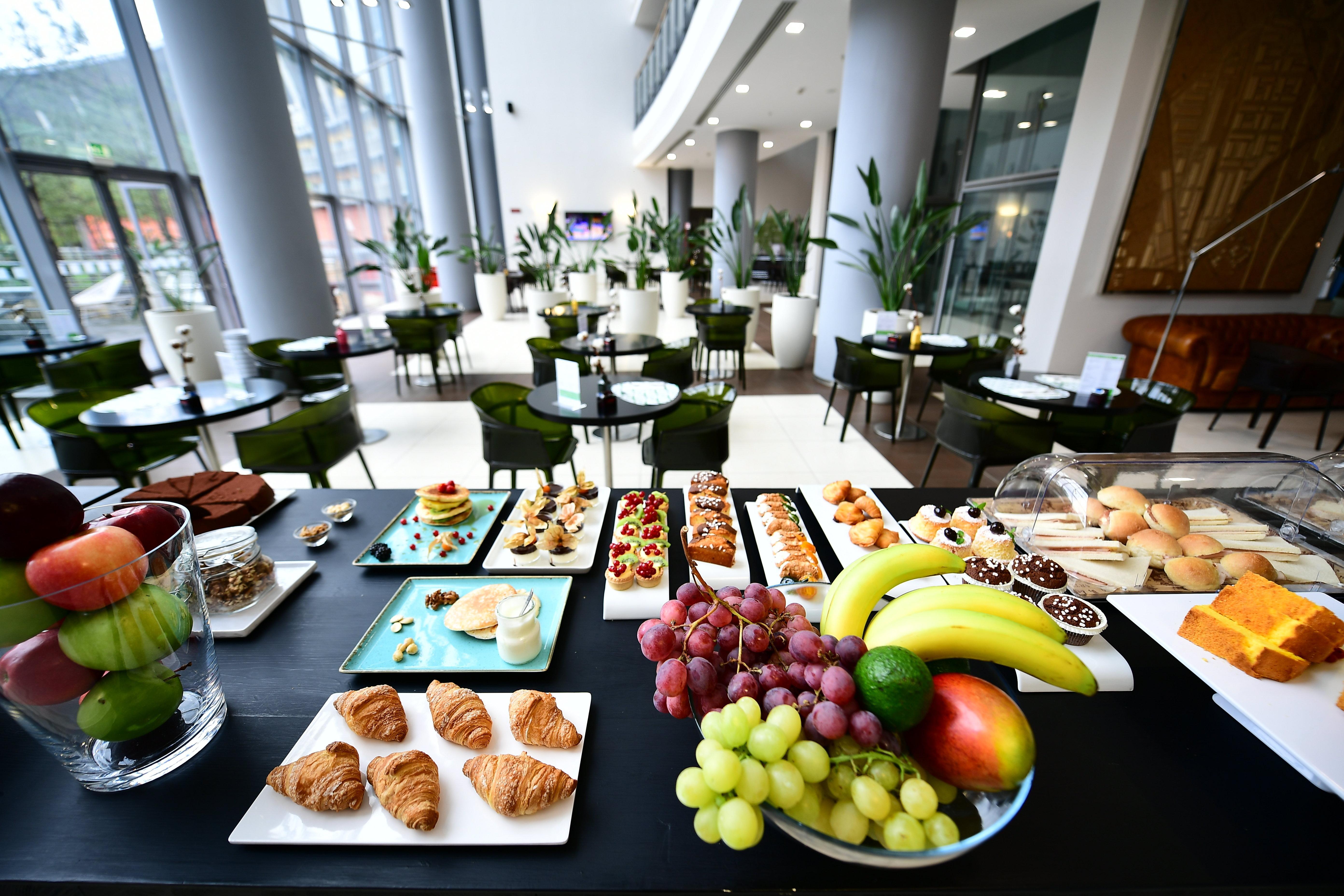 Holiday Inn Nola - Naples Vulcano Buono By Ihg Exterior photo